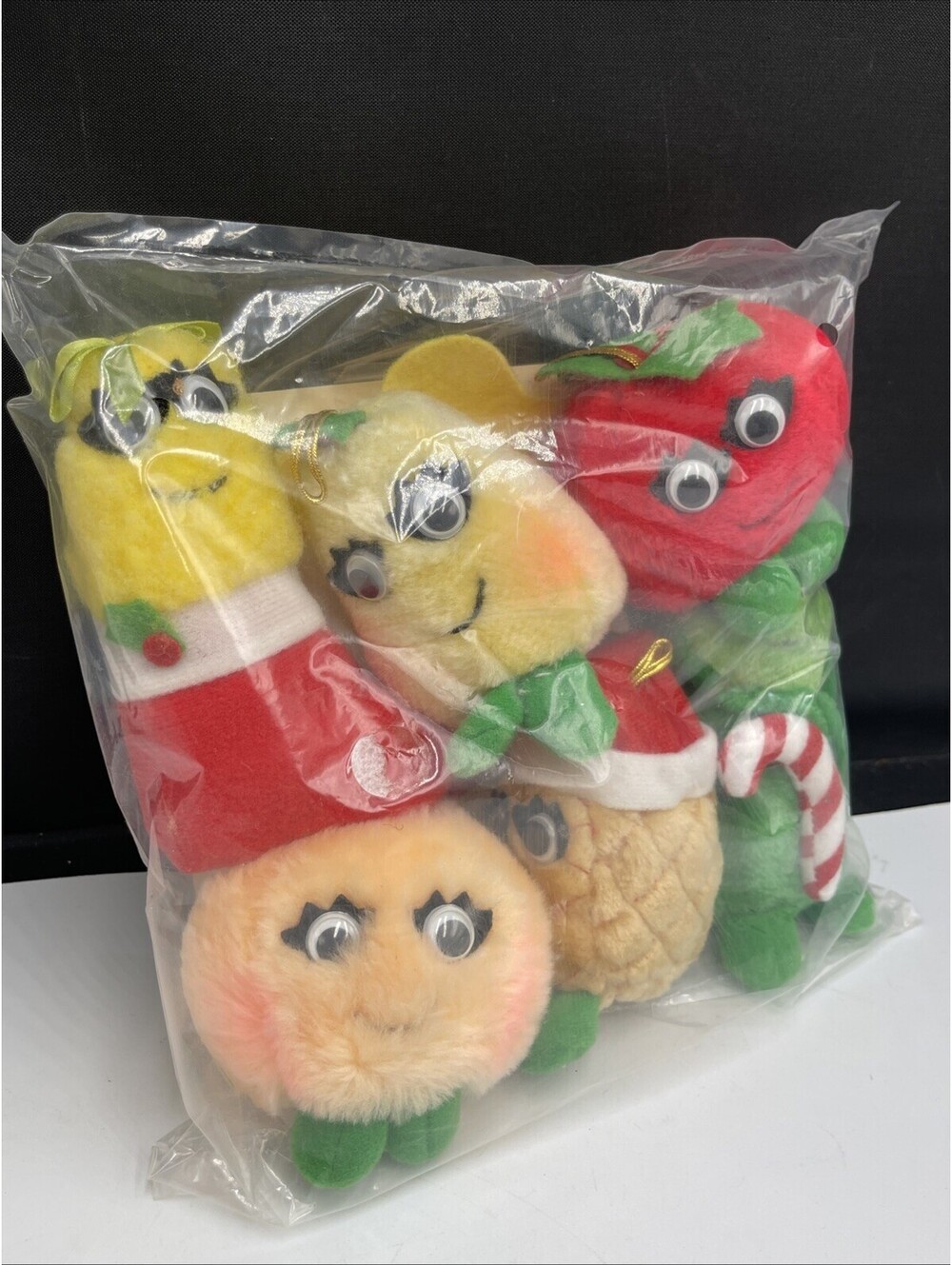 VTG 1991 Del Monte Yumkins Plush Christmas Ornaments Set Of 6 Fruit/Veg NIP
